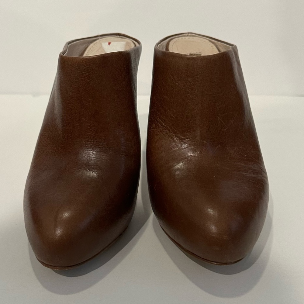 Louise et Cie Tan Heels Size 6 / 36 Heels Apx 4.5”